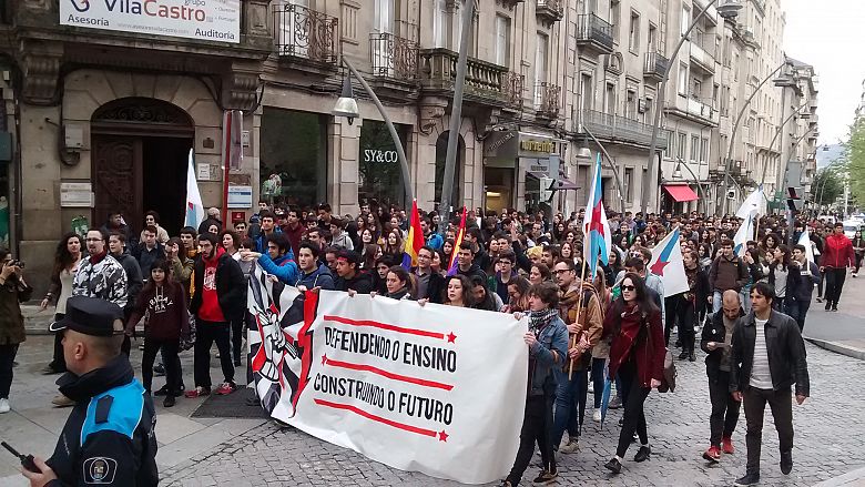 2016 04 13 MobilizacionEstudantil_Ourense_02.jpg